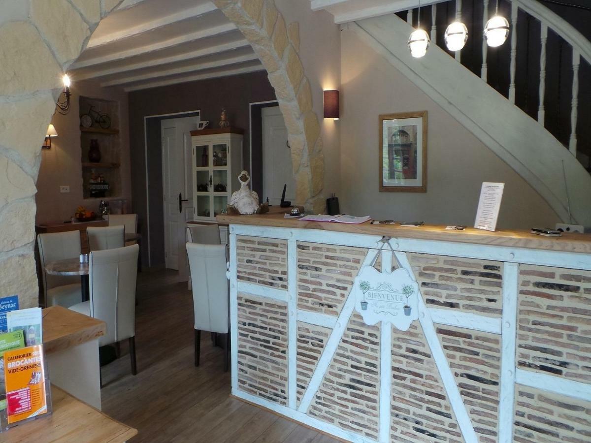 Bed and Breakfast Le Montaigne Saint-Alvère Esterno foto